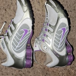 Womens nike shox